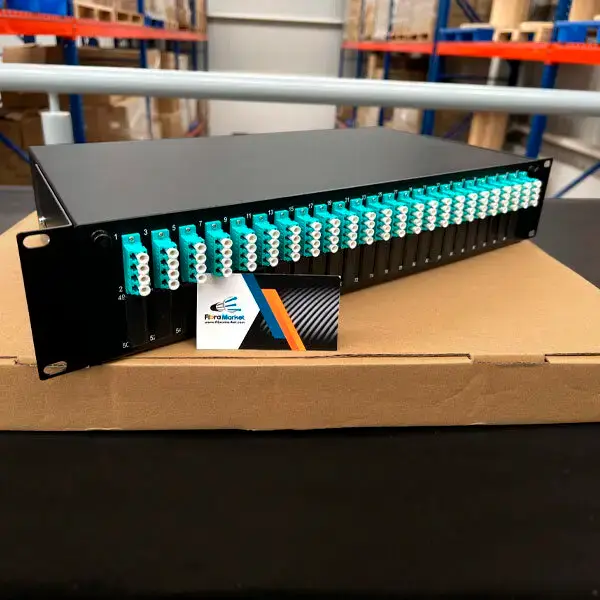 distribuidor-2u-precargado-cable-fibra-optica-1-fibramarket-empalmadoras-fusionadoras-jumpers-pigtails-distribuidores-opticos-vacios-cajas-ftth-cobre-cables-fibra-optica-mexico (1)