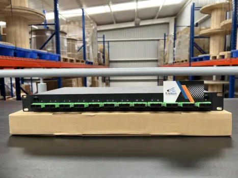 fibramarket-caja-distribucion-fibra-optica-bandeja-empalme