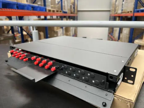fibramarket-componentes-caja-terminal-fibra-optica