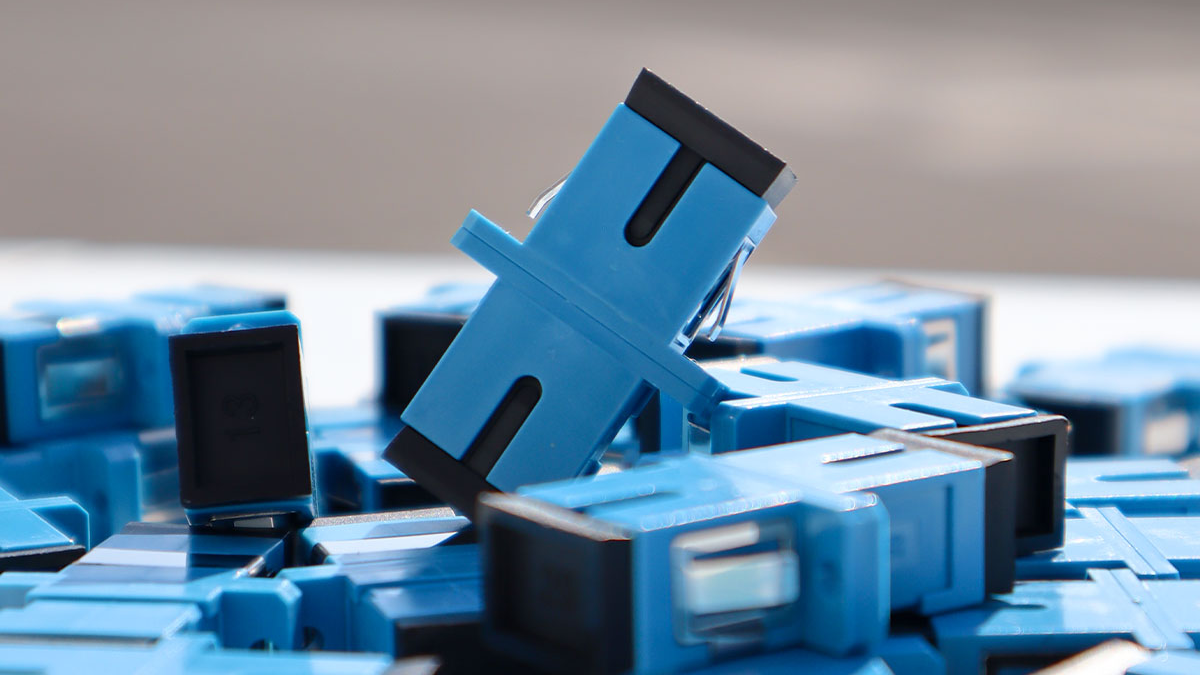 fibramarket-acopladores-de-fibra-optica-rendimiento-y-atenuacion-blog-